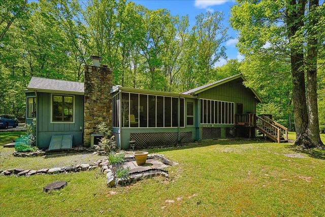 98 CLIFF LN, Bluemont, VA 20135