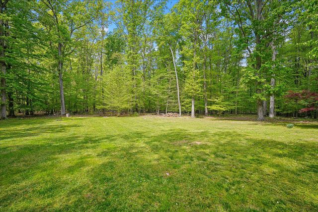 98 CLIFF LN, Bluemont, VA 20135