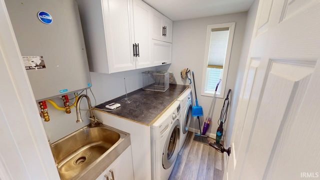 12386 W Crest Drive, Monticello, IN 47960