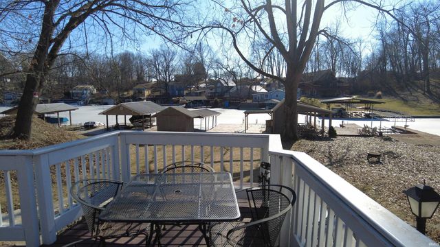 12386 W Crest Drive, Monticello, IN 47960