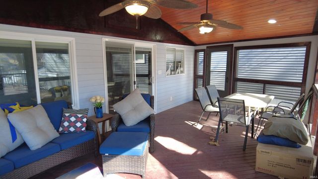 12386 W Crest Drive, Monticello, IN 47960