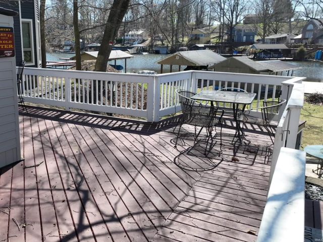 12386 W Crest Drive, Monticello, IN 47960