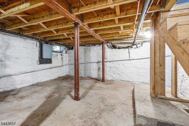 891 Amwell Rd, Hillsborough Twp., NJ 08844