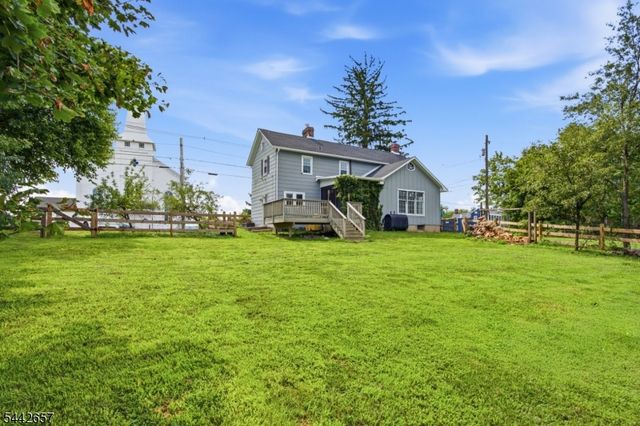 891 Amwell Rd, Hillsborough Twp., NJ 08844