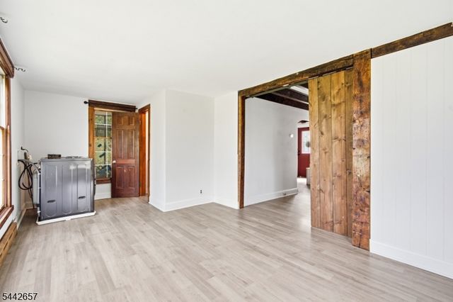 891 Amwell Rd, Hillsborough Twp., NJ 08844