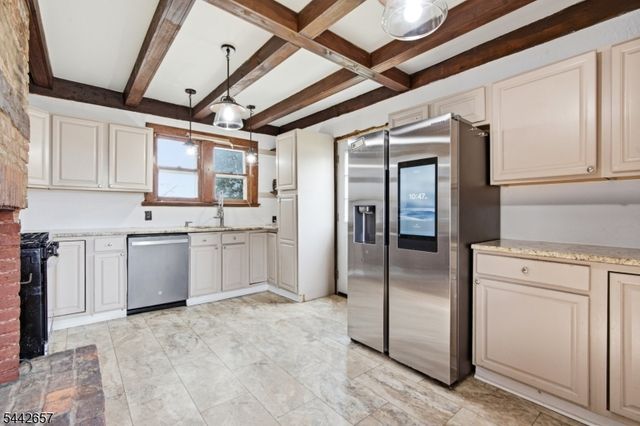 891 Amwell Rd, Hillsborough Twp., NJ 08844