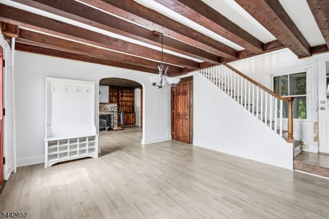 891 Amwell Rd, Hillsborough Twp., NJ 08844