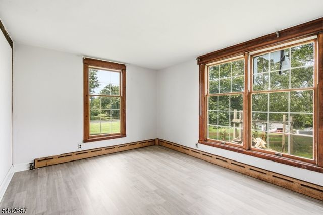 891 Amwell Rd, Hillsborough Twp., NJ 08844