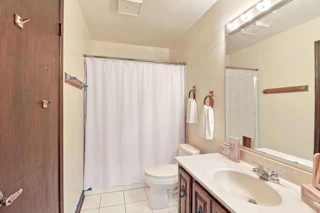 4485 BAYSIDE Circle, Hoffman Estates, IL 60192