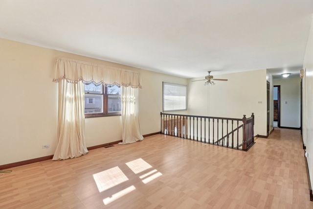 4485 BAYSIDE Circle, Hoffman Estates, IL 60192