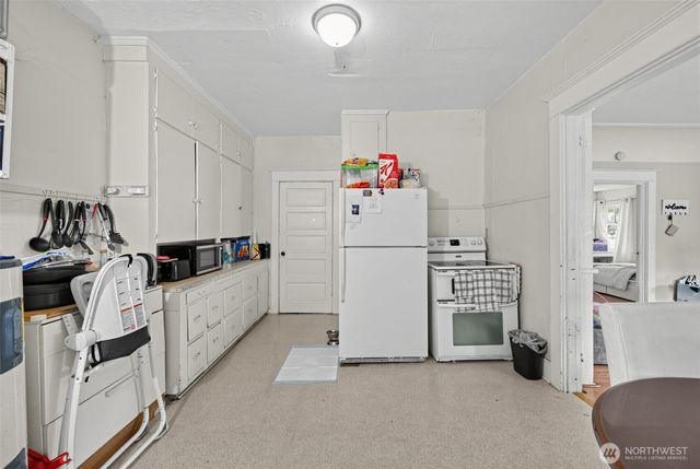 1503 Davis Avenue S, Renton, WA 98055