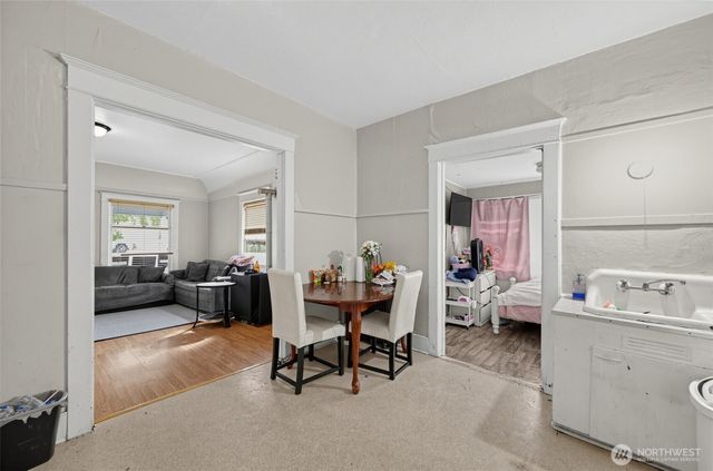 1503 Davis Avenue S, Renton, WA 98055