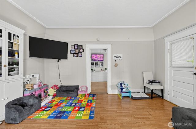 1503 Davis Avenue S, Renton, WA 98055