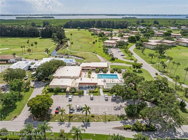 55 Woodland Drive 206, Vero Beach, FL 32962