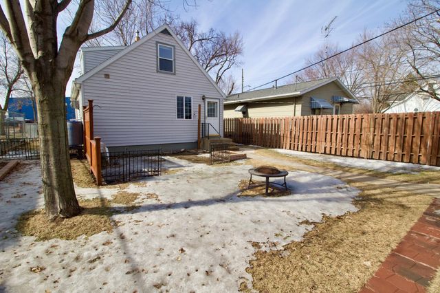50 32nd Avenue N, Saint Cloud, MN 56303