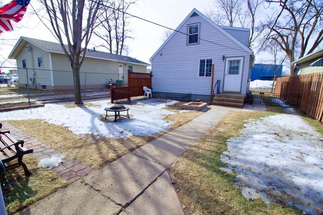 50 32nd Avenue N, Saint Cloud, MN 56303