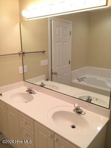 5005 Woods Edge Road, Wilmington, NC 28409