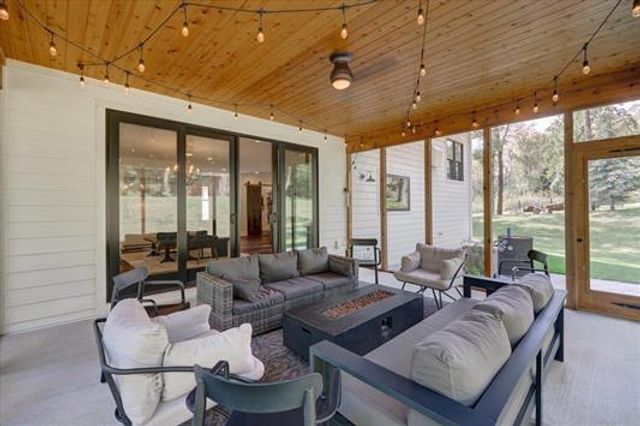 7594 Watch Hill Court, Verona, WI 53593