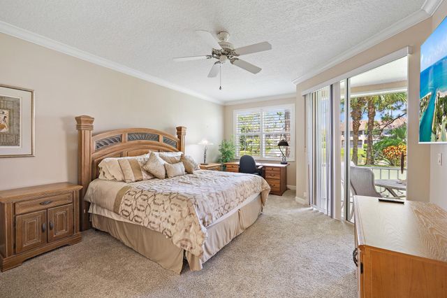 120 LEGENDARY Circle, Palm Beach Gardens, FL 33418