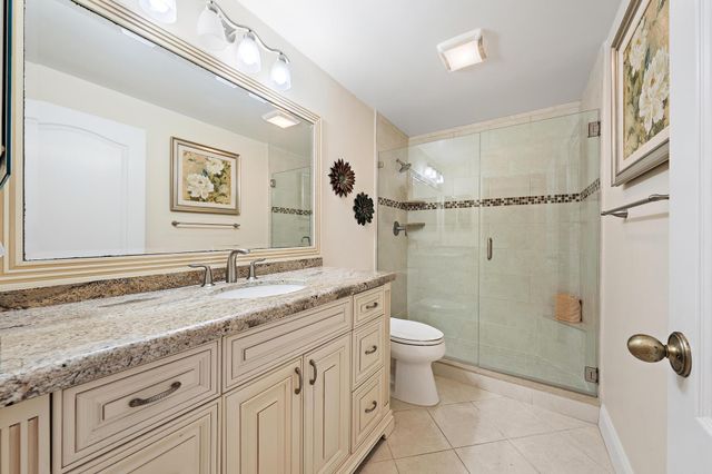 120 LEGENDARY Circle, Palm Beach Gardens, FL 33418