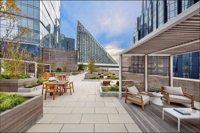 1 W End Ave Apt 18F, New York City, NY 10023