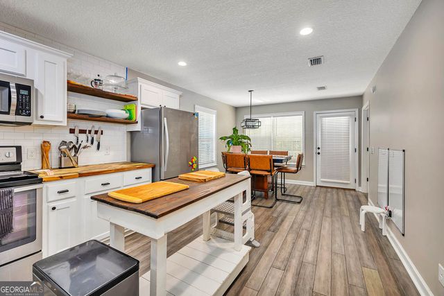 141 Manoe Road, Brunswick, GA 31523