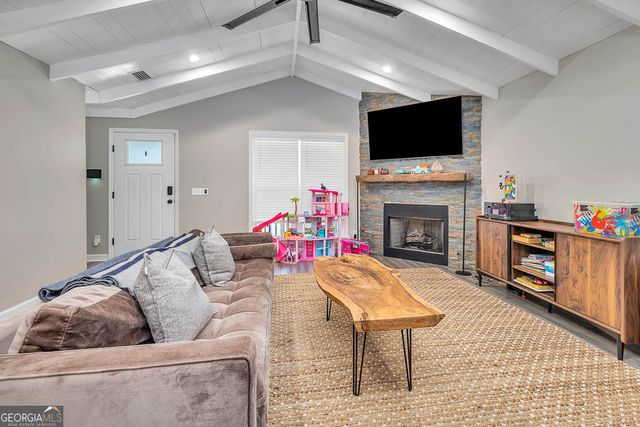 141 Manoe Road, Brunswick, GA 31523