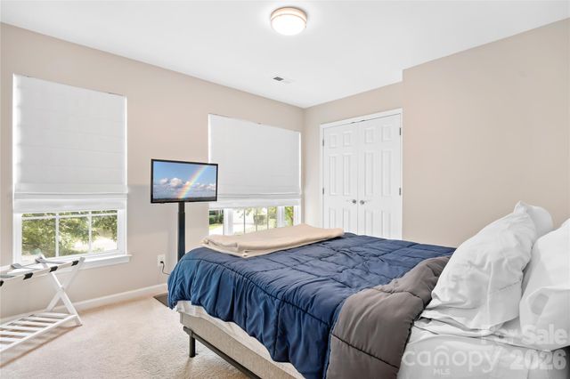 9407 Willow Tree Lane, Charlotte, NC 28277