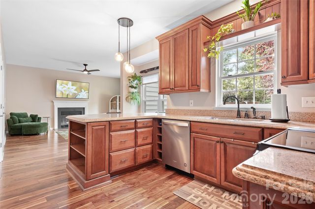 9407 Willow Tree Lane, Charlotte, NC 28277