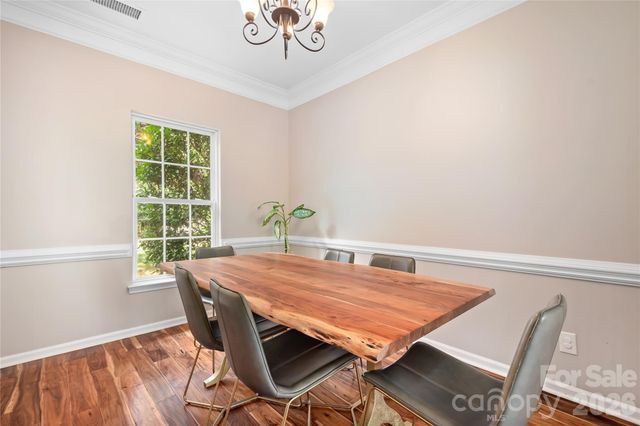 9407 Willow Tree Lane, Charlotte, NC 28277
