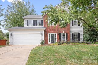 9407 Willow Tree Lane, Charlotte, NC 28277