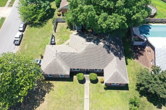5113 Stratford Chase DR, Virginia Beach, VA 23464