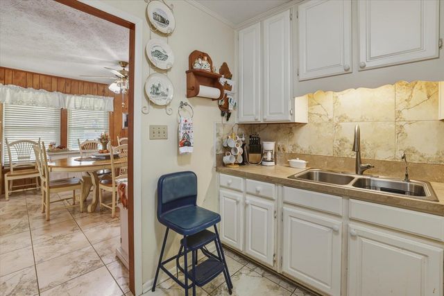 85 Cool Springs Lane, Quincy, FL 32351