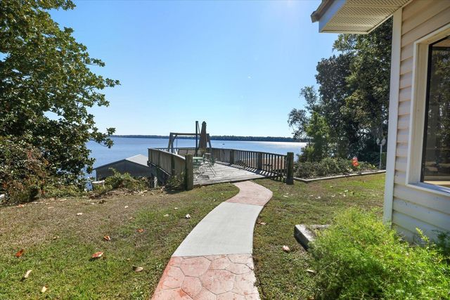 85 Cool Springs Lane, Quincy, FL 32351