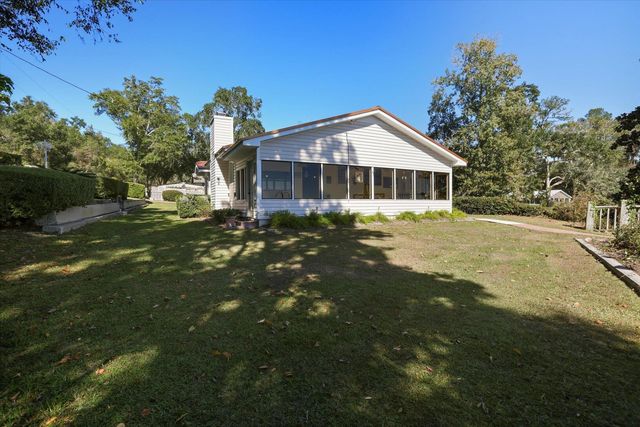85 Cool Springs Lane, Quincy, FL 32351