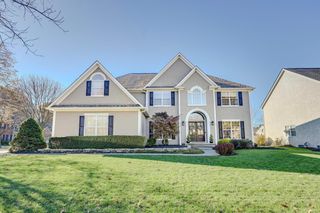7645 Fulmar Drive, Dublin, OH 43017