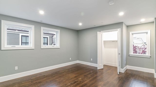 555 East 5th Street PH, Boston, MA 02127