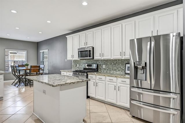 1915 Blue Quail Drive, Friendswood, TX 77546