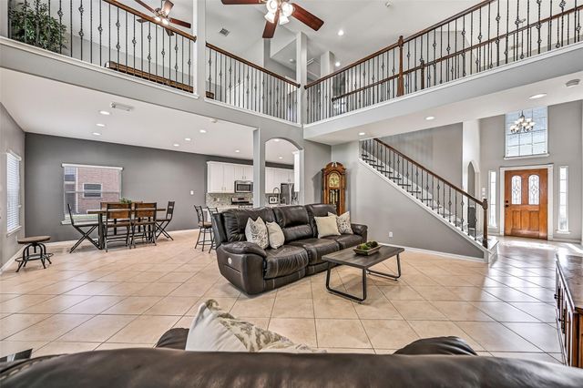 1915 Blue Quail Drive, Friendswood, TX 77546