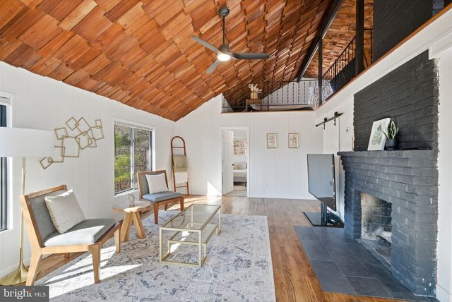 101 DELAWARE TRL, Winchester, VA 22602