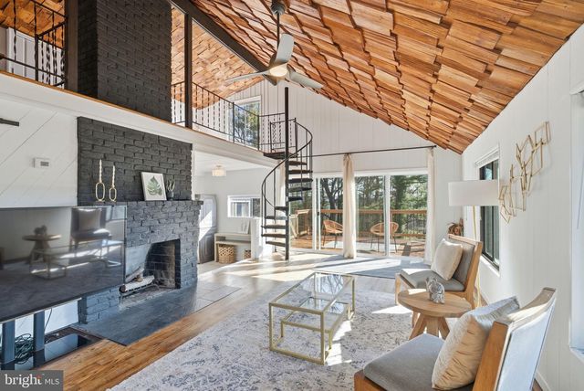 101 DELAWARE TRL, Winchester, VA 22602