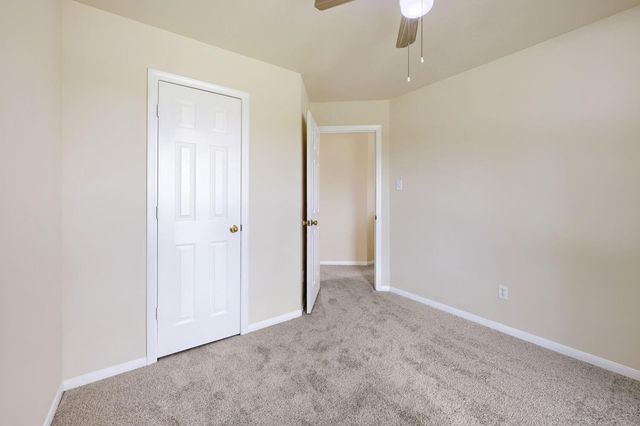 643 Meadow Knoll Drive, Stafford, TX 77477