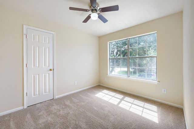 643 Meadow Knoll Drive, Stafford, TX 77477