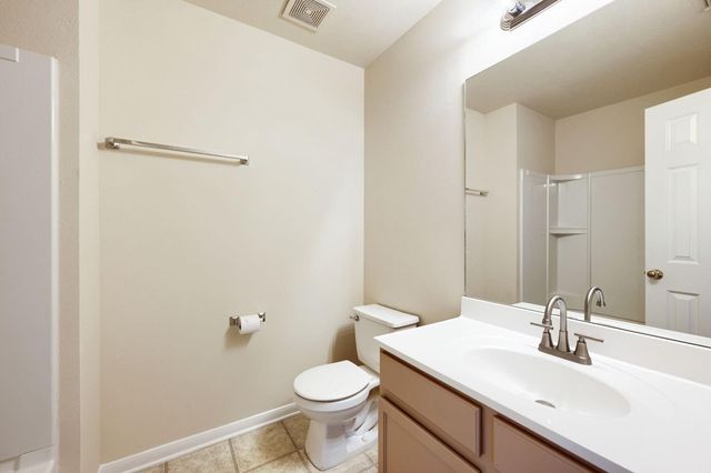 643 Meadow Knoll Drive, Stafford, TX 77477