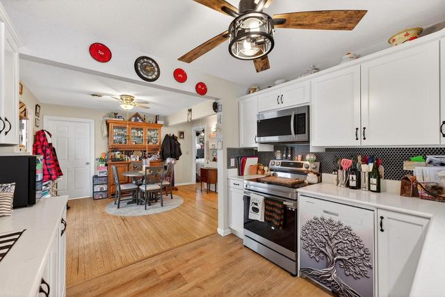 11825 W Rainbow AVENUE, West Allis, WI 53214