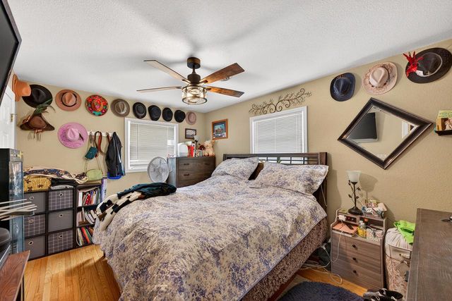 11825 W Rainbow AVENUE, West Allis, WI 53214