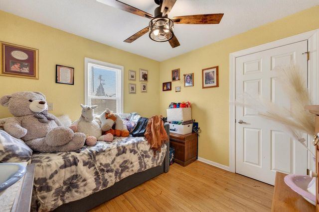 11825 W Rainbow AVENUE, West Allis, WI 53214