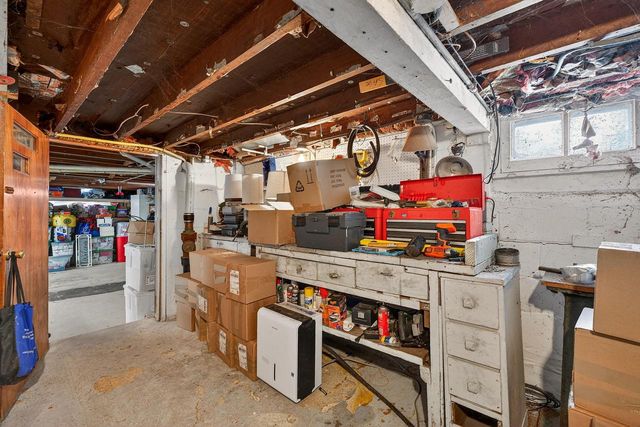 11825 W Rainbow AVENUE, West Allis, WI 53214