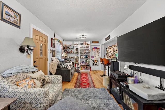 11825 W Rainbow AVENUE, West Allis, WI 53214