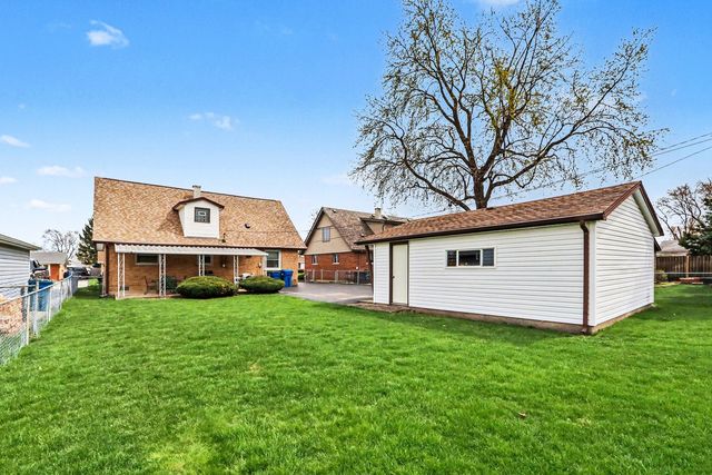 13124 Forestview Lane, Crestwood, IL 60418